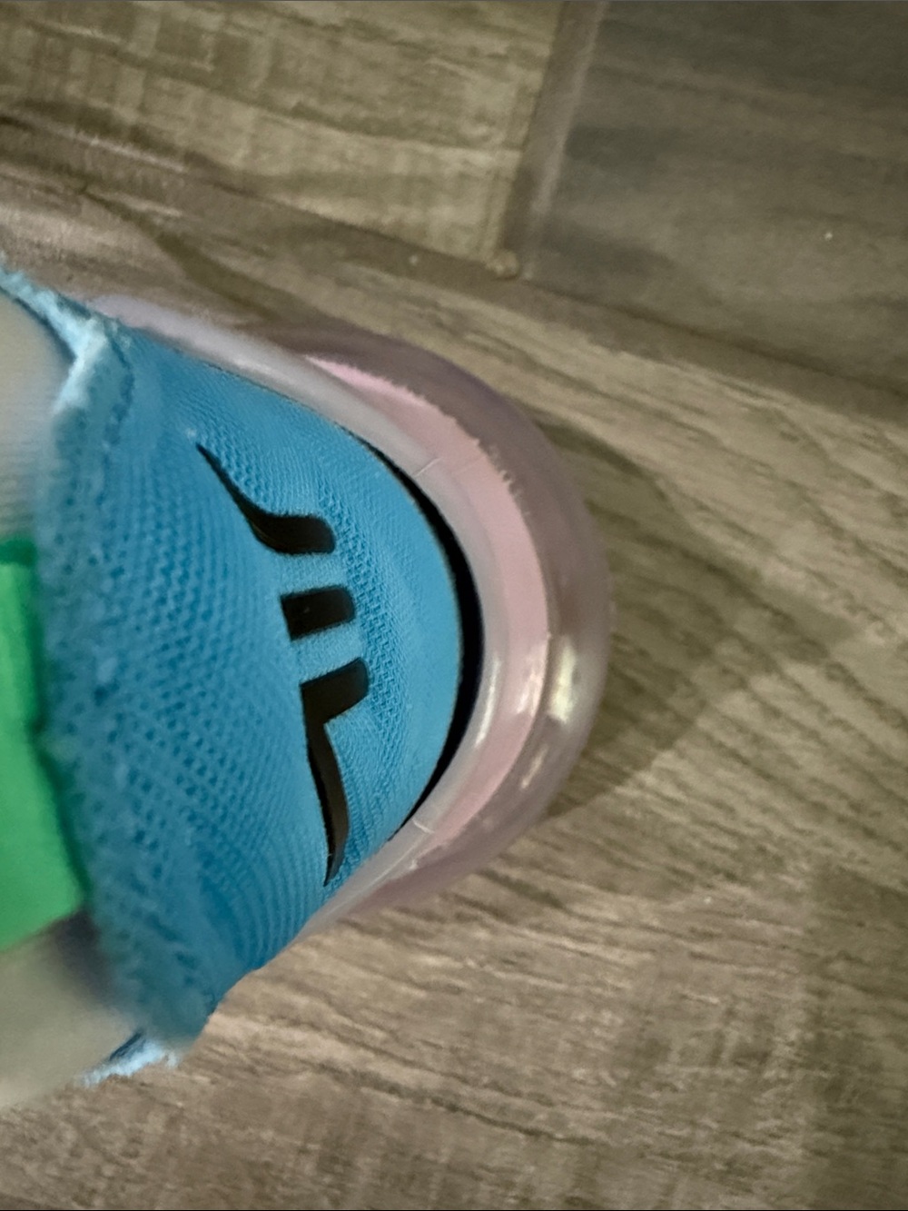 Nike Air Max 270 - Picture 10 of 10